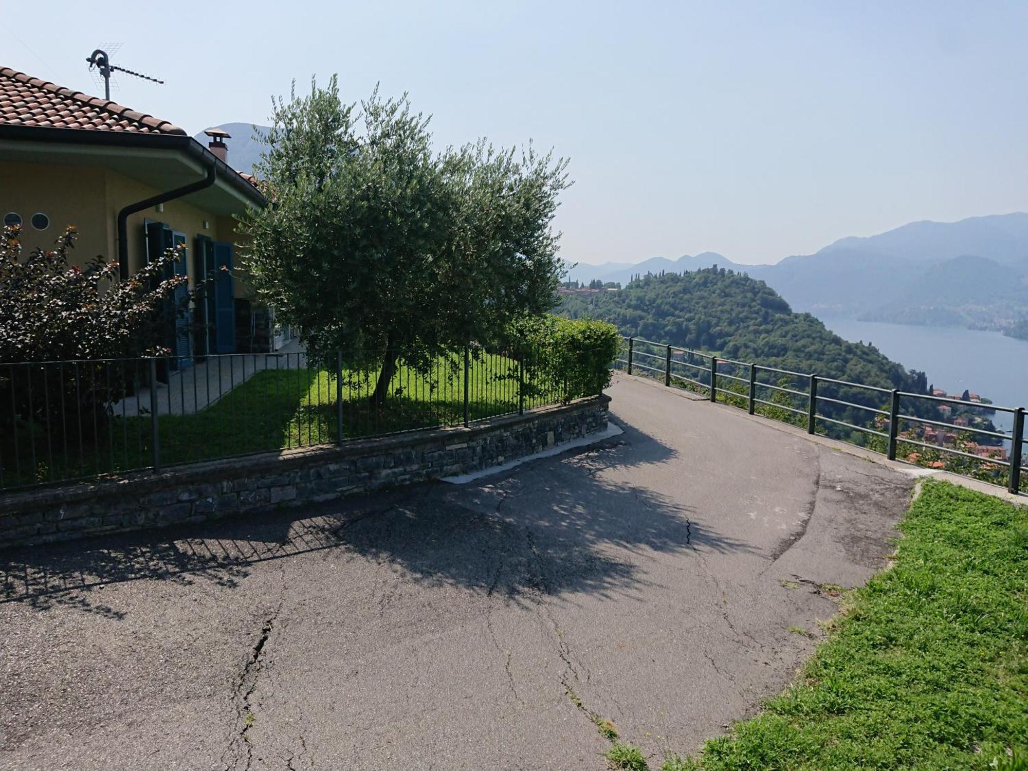 Lakecomoweb Apartments Perledo Chambre photo