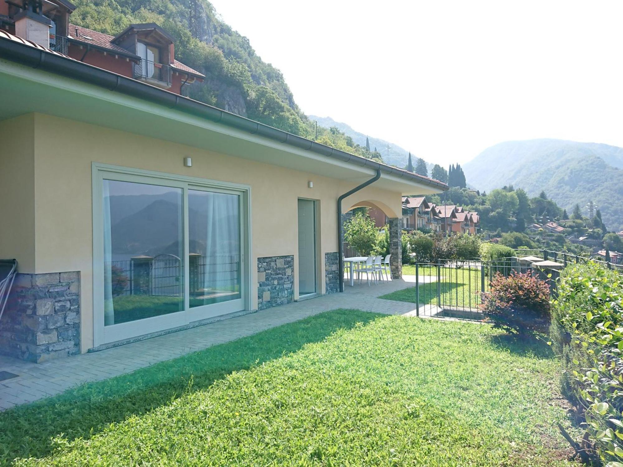 Lakecomoweb Apartments Perledo Chambre photo