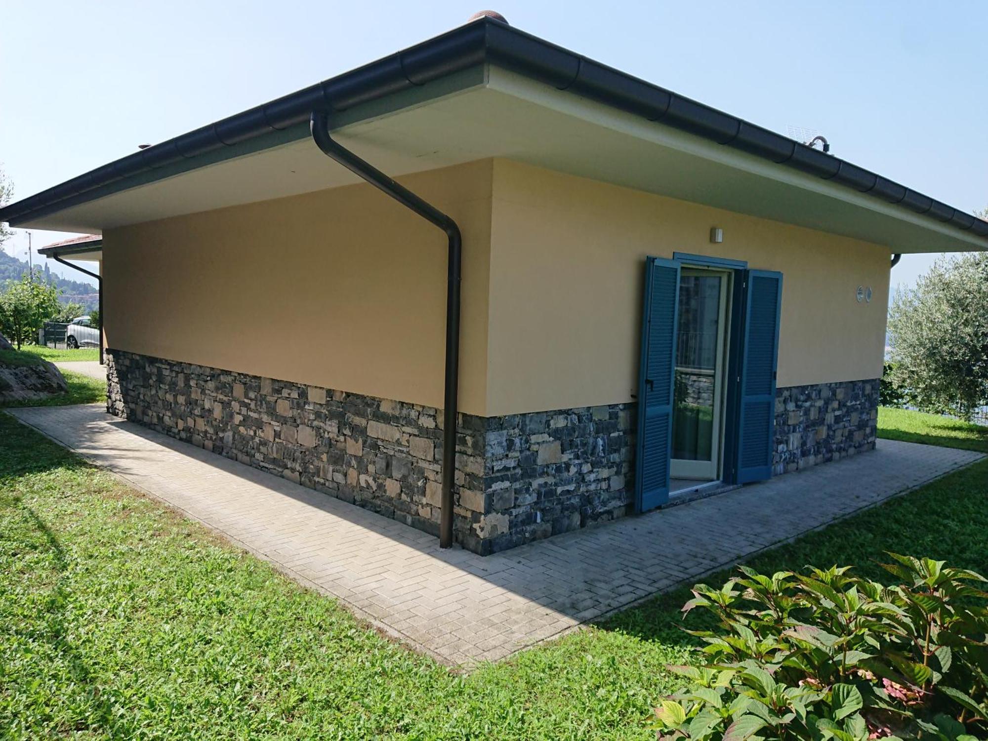 Lakecomoweb Apartments Perledo Chambre photo